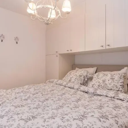 Modern And Cozy Apartment With Sideways Sea-View In Knokke-Duinbergen كنوك هايست